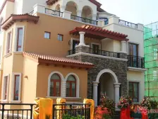 340平有3个车位、和100平花园,环境优美