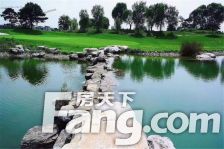 4A级高尔夫别墅景区,联排别墅,大面积私人庭院。