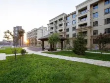 华南商圈,南北通透户型好,楼层好,采光好.