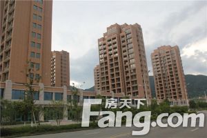 采光充足,配套齐,交通方便,环境优美 视野开阔.