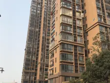 万达商圈,山水国际,中间楼层精装两房