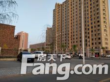 滨江国际,中间楼层,看房提前预约。诚心出售。、、