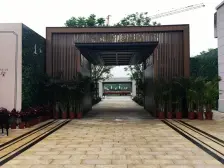 万科全新临江一线板楼 2梯2户南向 地铁二号线旁