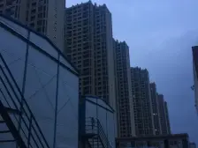 景观楼层大四房,南北通透户型采光好,诚意出售!首开玖珑花园