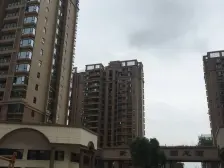 颐龙湾大平层 一梯一户 5房4卫精装 即买即住