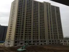 新力象湖湾 南北通透,采光好 装修好,环镜优美 视野好,诚心出售