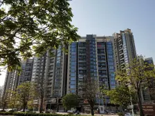 幸福汇一楼 121方 近5米层高 南北对流双阳台6房