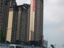 三房一厅一卫毛坯,地段好,老城区。