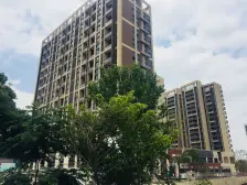 调高5.8精装修 西边套全明房型 三房两卫 近大融城