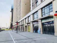 高新区正弘品质地铁口采光好,通透边户大三室