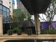 旭辉商场,紫荆市集旁 正荣府精装四房 洋房1楼带院子