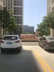 赛罕区金桥商圈电梯三居室南北通透采光好小区干净整洁