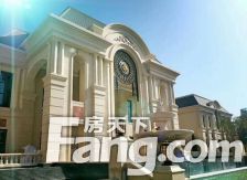 宫园墅,洋房豪哗装修,领包入住,品牌家具家电。