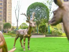 精装修,业主急卖,价格包含车位。