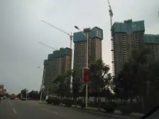 保利高层看江,保养好,随时可以看房!