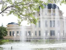 龙湖舜山府精装修两室中间楼层生活便利配套齐全