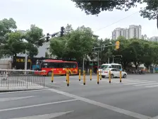 保利春天里正宗两房 南北通透 光线好