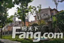 新出 瑞马名门一楼带64平大院 三室两厅精装修