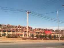 洋房下跃产品,独立入户,地上两层地下两层,前后院