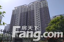 江泉华府好楼层简装带车位储藏室证过二可报名