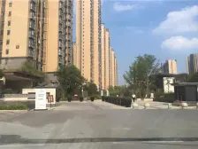 华鹏梧桐邑 4室2厅 南 北