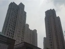 地铁口全新装修好房,套内空间大,业主只想卖掉