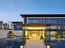 此房大户型高品质小区,配套设施齐全,