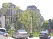 前后大花园150平,带两层地下室,新风+空调+地暖