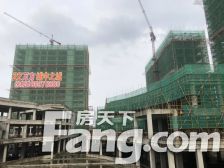 房子中间层,采光好,出行方便随时看房