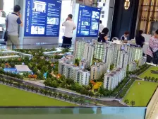 业主诚心出售龙湖景粼玖序精装正四房配套齐全出行方便