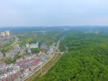 此房诚心出售,看房方便.全款.一线江景房.视野好