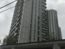 黄浦江600米,一线江景,人车分流,有会所,地铁口。