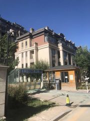 成吉思汗大街 慧谷蓝庭 精装修三居室 房本在手可贷款