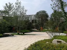 小三房,客厅带阳台,朝南,全明户型,看房方便