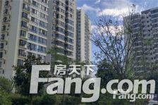 江边大三室,位置好户型方正 产证在手,业主诚心出售.