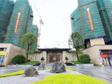 龙光玖誉府精装修四房,成熟地段,人流密集