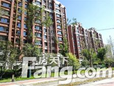 绿地公馆二期,精装修3室,南北通透,诚心出售