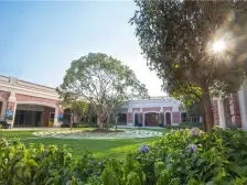 户型方正 采光充足 户型通风性好 居家环境舒适