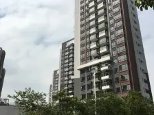 半岛豪庭毛坯4房,户型方正,南北对流,高楼层无遮挡