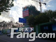 鱼鸟河畔 考虑一楼带院房子的看一看 有钥匙 各付价