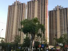 利丰公园137平毛坯五房南北通户型