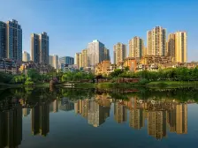 纯改善别墅小区 住家安静 带多个露台 可塑性强