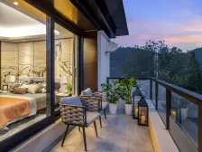 一楼带院,带200多万精装修,一二楼复试及地下三层