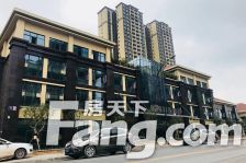 户型好,采光充足,精装修,客厅带阳台楼层好