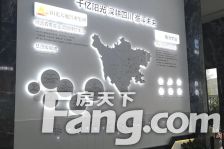 实小七中旁,住家装修带车位,保养成色9成新,急卖