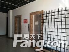 此房已满两年,视野开阔,配套全