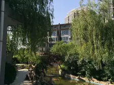 亚星江南小镇经典两室 户型方正 自带双露台