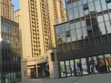 象湖滨江近地铁近新洪大新力物业次新小区电梯三房