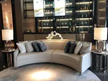 此满五自己家精装修好的,环保材料品牌家电楼层好光.