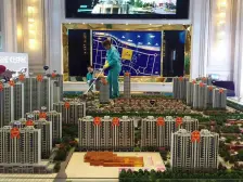 电梯好楼层,带车位,品牌家具家电.